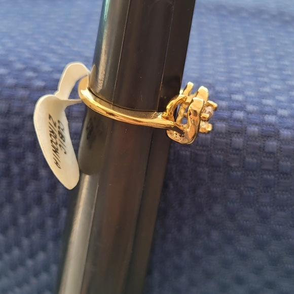 NEW. Sz.5, Vintage. Petite Heart CZ Goldtone Ring Lady Remington - Picture 12 of 13